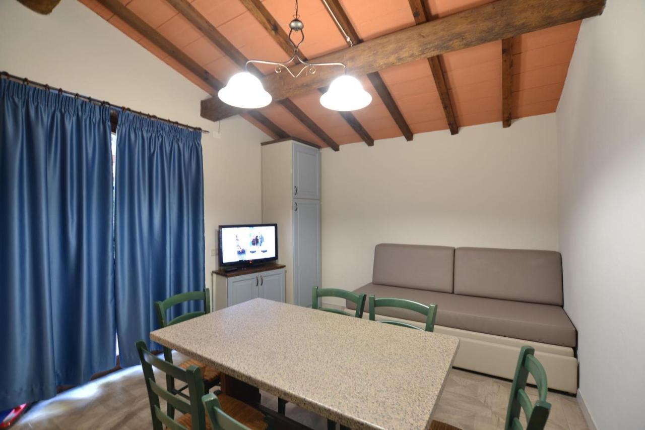 Two-Bedroom Apartment,1265256190:JPEG
